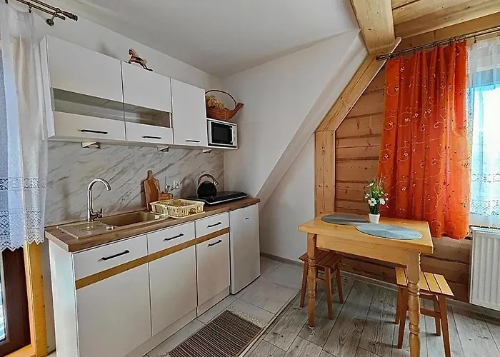 Sichlanski Zakatek בית הארחה